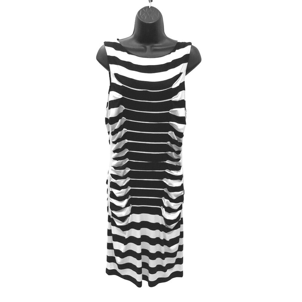 Betsey Johnson womens dress 40ch 32W 40H size 12